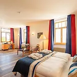 Halliger Hotel 3*