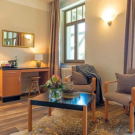 Halliger Hotel 3*