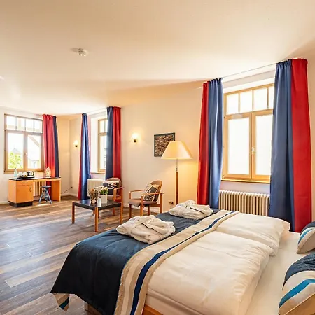 Halliger Hotel 3*